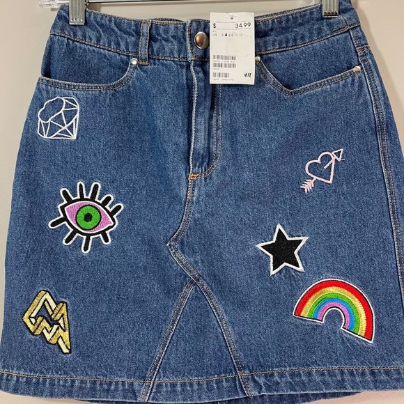 H&M Divided Rainbow Patch Embroidered Denim Skirt Size 4 NWT - Picture 7 of 8
